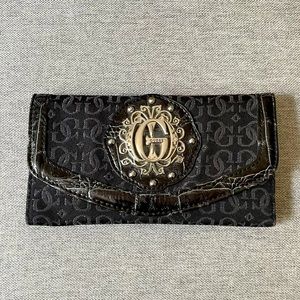 4/$20 ❤️‍🔥 Guess Wallet